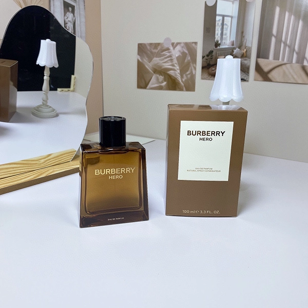 Buberry Hero Eau De Parfum HO60220011