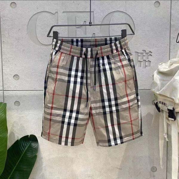 Burberry Classic Striped Shorts AO75040100