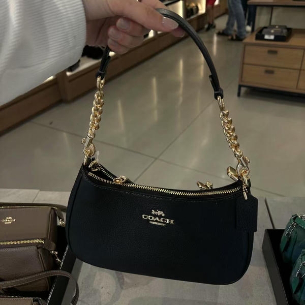 Coach Chain Handbag BA40015004